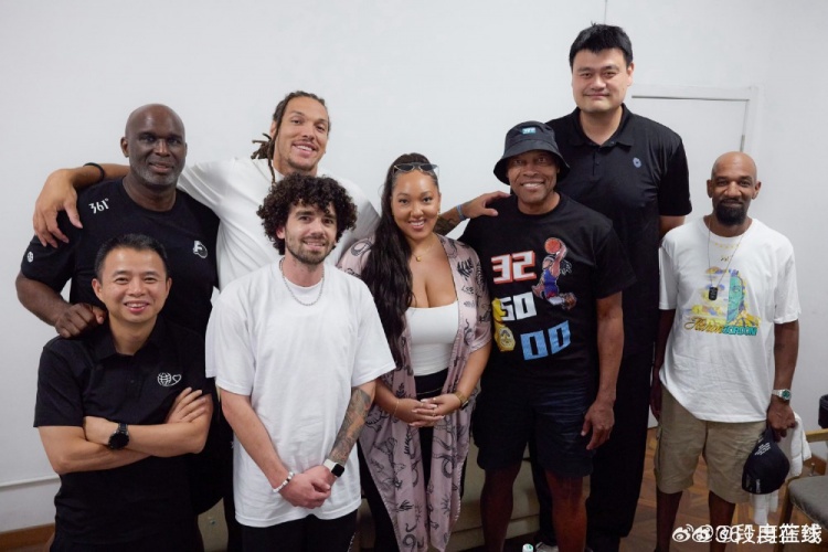 Kaiyun Sports-开云体育-媒体人：希望明年戈登再来中国的时候 能够带着总冠军奖杯一起来